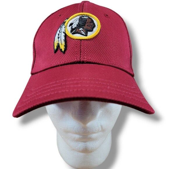 Washington Redskins Hat OSFM Fitted Hat Football Cap NFL Team Apparel Embroidery - Picture 1 of 7